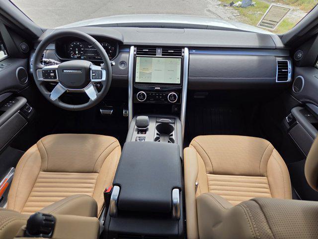 new 2025 Land Rover Discovery car, priced at $79,263