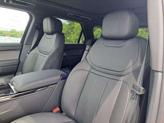 new 2025 Land Rover Range Rover Sport car