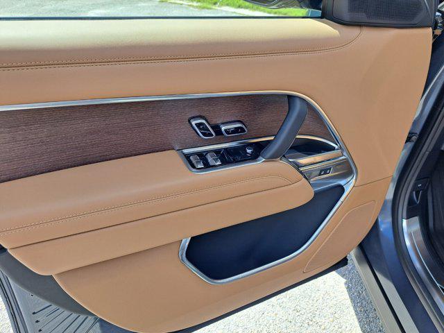 new 2025 Land Rover Range Rover car, priced at $143,040