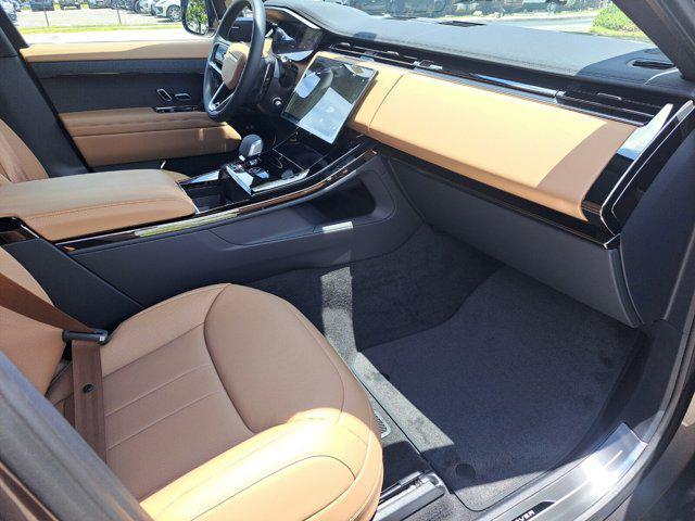 new 2025 Land Rover Range Rover Sport car, priced at $93,460