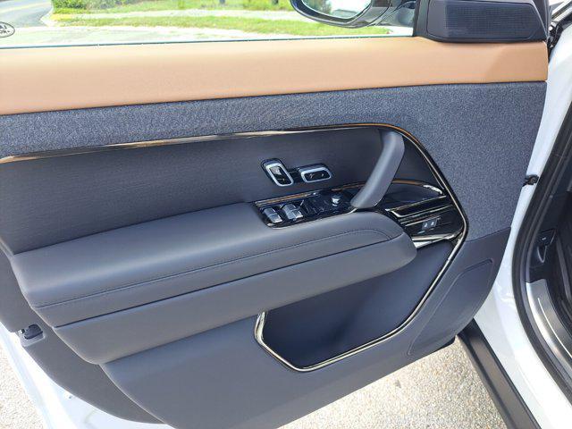 new 2025 Land Rover Range Rover Sport car, priced at $108,805