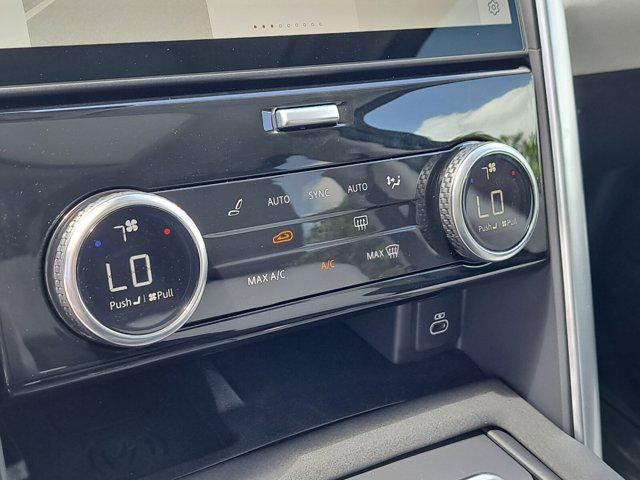 new 2025 Land Rover Discovery car, priced at $66,853