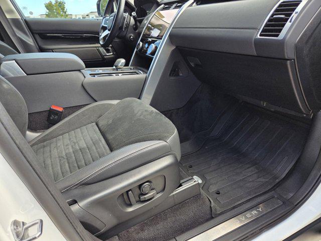 used 2022 Land Rover Discovery car, priced at $33,779