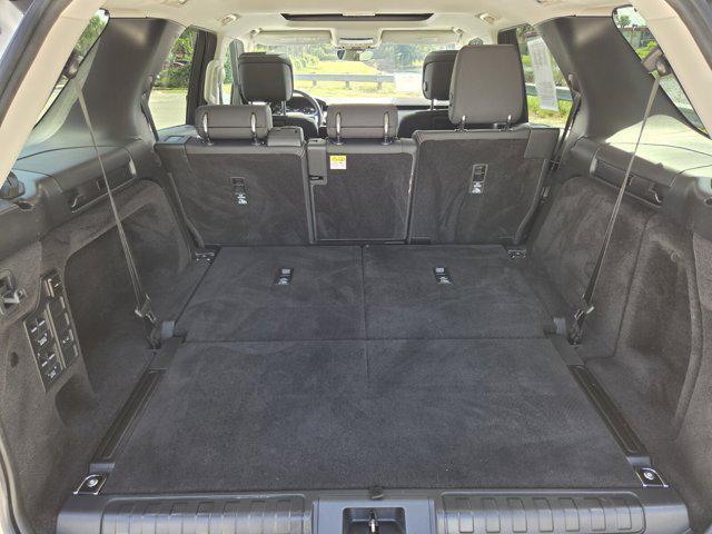 used 2022 Land Rover Discovery car, priced at $33,779