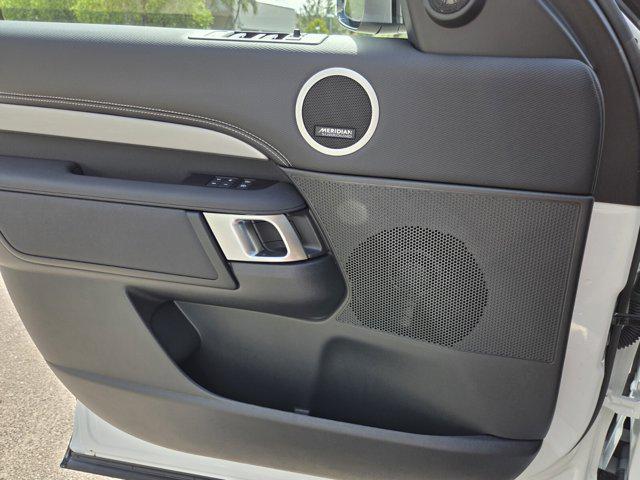 new 2025 Land Rover Discovery car, priced at $83,178