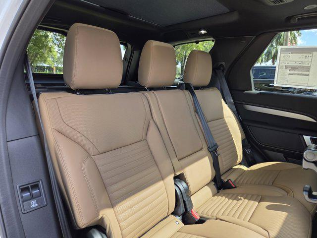 new 2025 Land Rover Discovery car, priced at $83,178