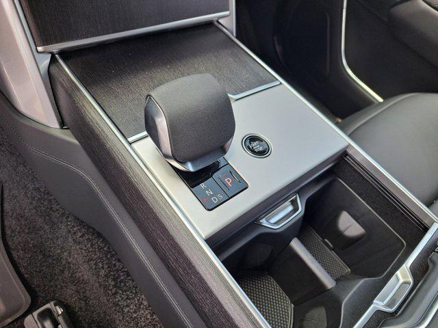 new 2025 Land Rover Range Rover car, priced at $162,550