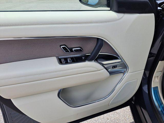 new 2025 Land Rover Range Rover car, priced at $152,095