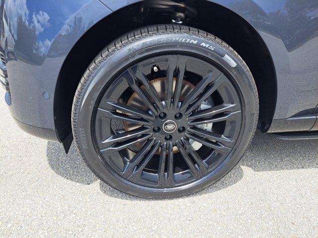 new 2025 Land Rover Range Rover car, priced at $152,095