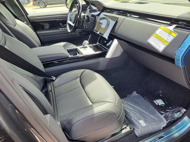 new 2025 Land Rover Range Rover car, priced at $157,095