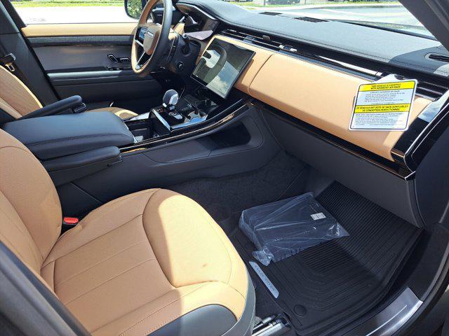 new 2025 Land Rover Range Rover Sport car