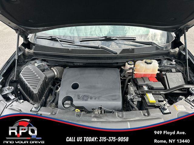 used 2021 Chevrolet Traverse car, priced at $25,296