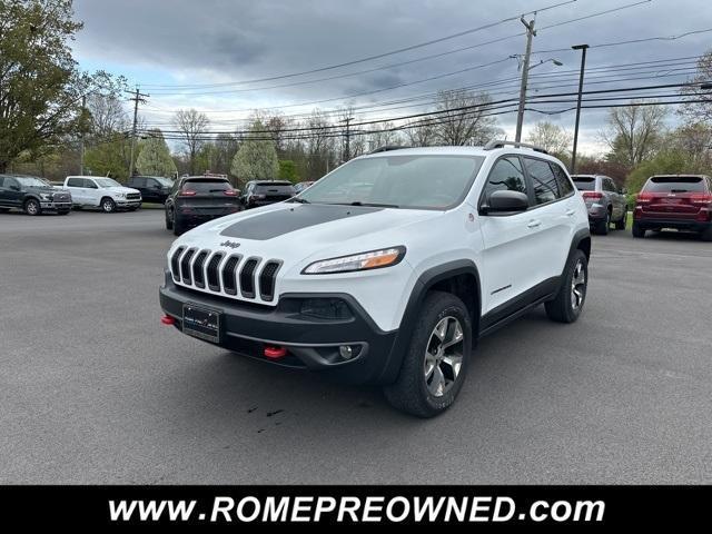 used 2015 Jeep Cherokee car, priced at $17,644