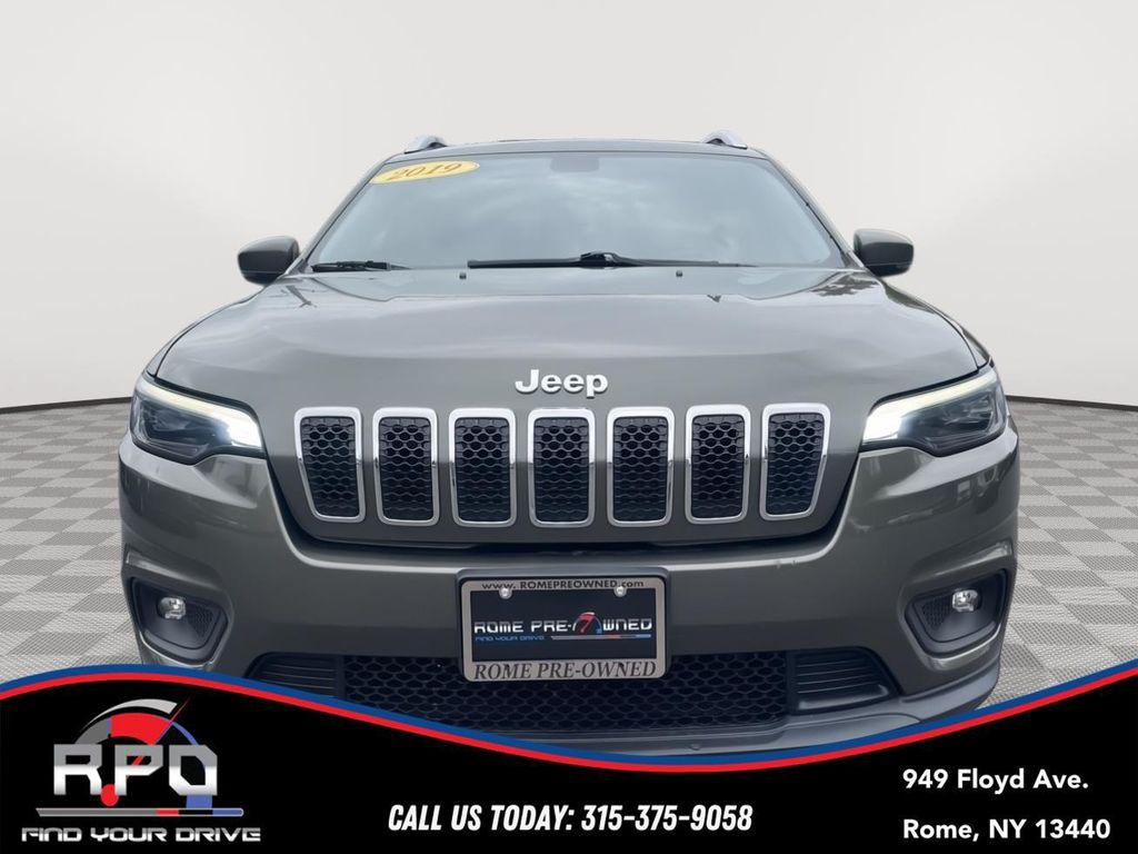 used 2019 Jeep Cherokee car, priced at $16,495