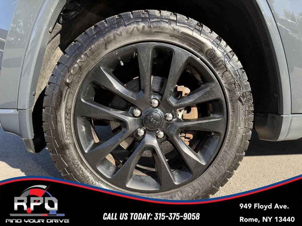 used 2018 Jeep Grand Cherokee car, priced at $19,865