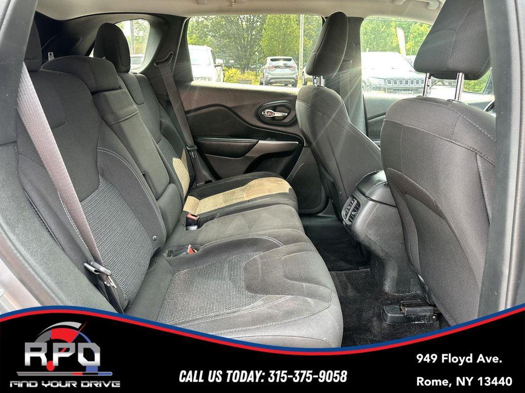 used 2019 Jeep Cherokee car, priced at $15,198
