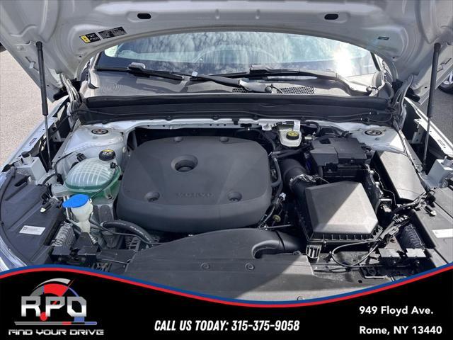 used 2022 Volvo XC40 car, priced at $23,398
