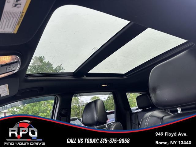 used 2015 Jeep Grand Cherokee car, priced at $7,895