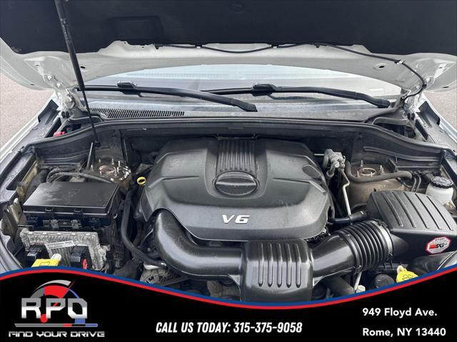 used 2015 Jeep Grand Cherokee car, priced at $7,895