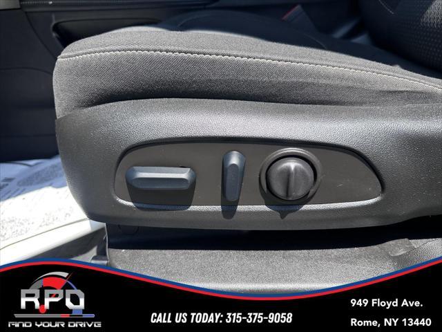 used 2022 GMC Acadia car, priced at $26,896