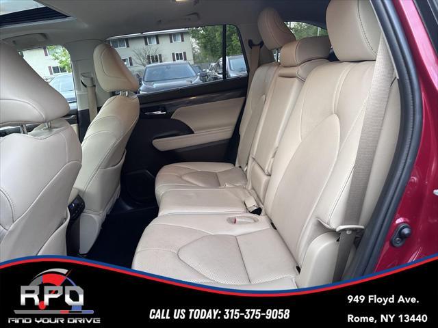 used 2020 Toyota Highlander car, priced at $29,550