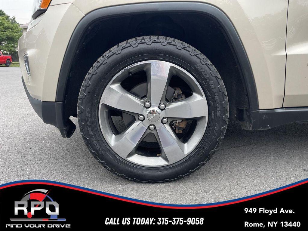 used 2015 Jeep Grand Cherokee car, priced at $15,588
