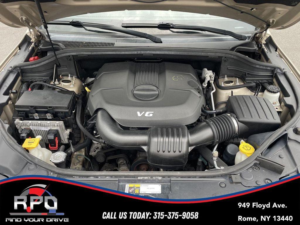 used 2015 Jeep Grand Cherokee car, priced at $15,588