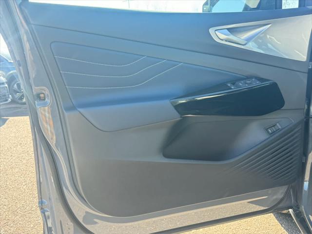 new 2025 Volkswagen ID.4 car, priced at $57,961