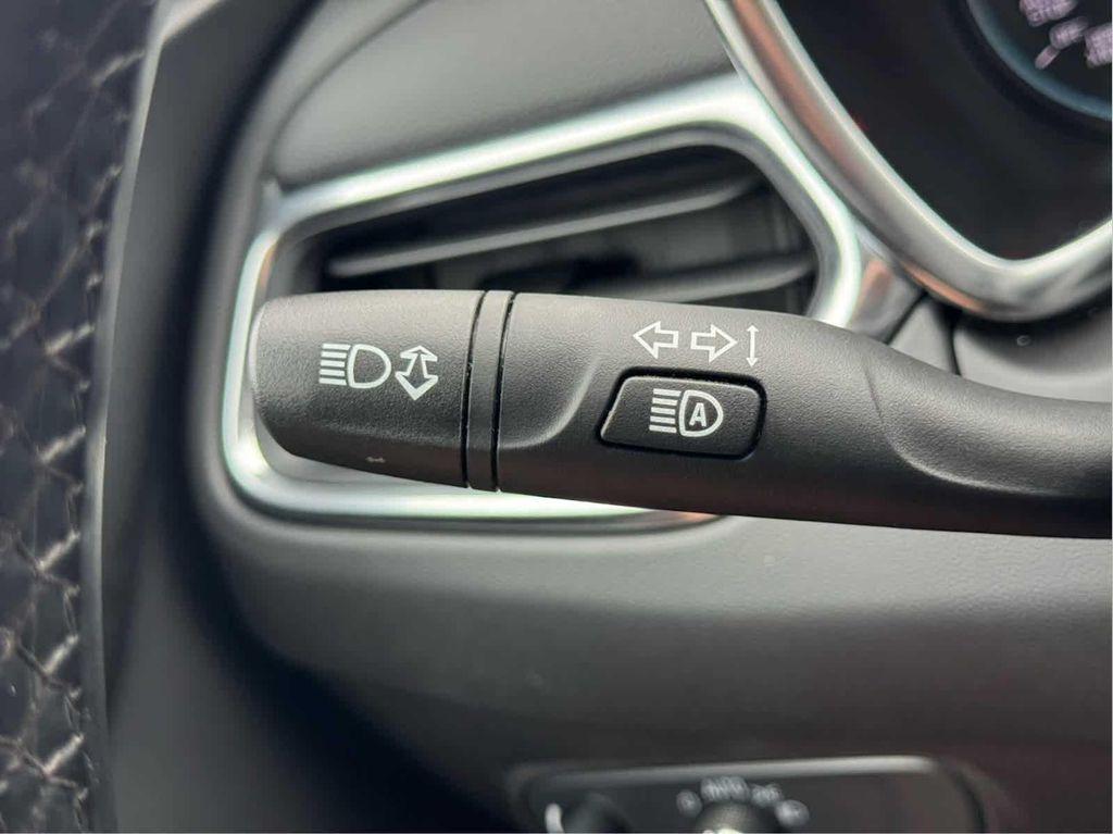 used 2024 Chevrolet Equinox car, priced at $25,000