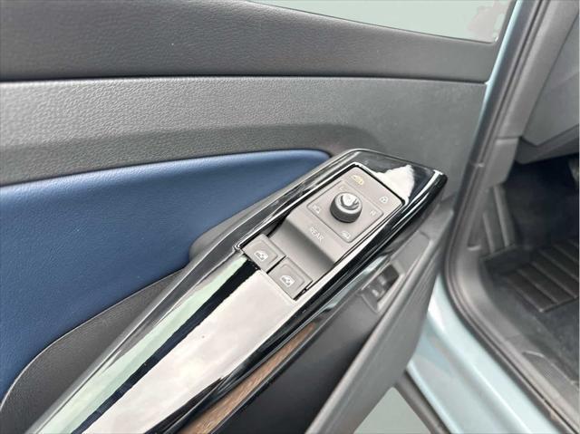 new 2025 Volkswagen ID.4 car, priced at $58,037