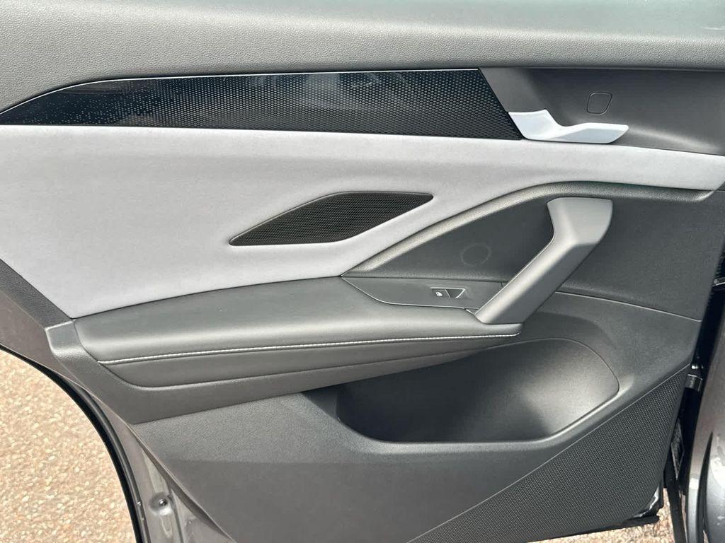 new 2026 Volkswagen Tiguan car, priced at $38,897