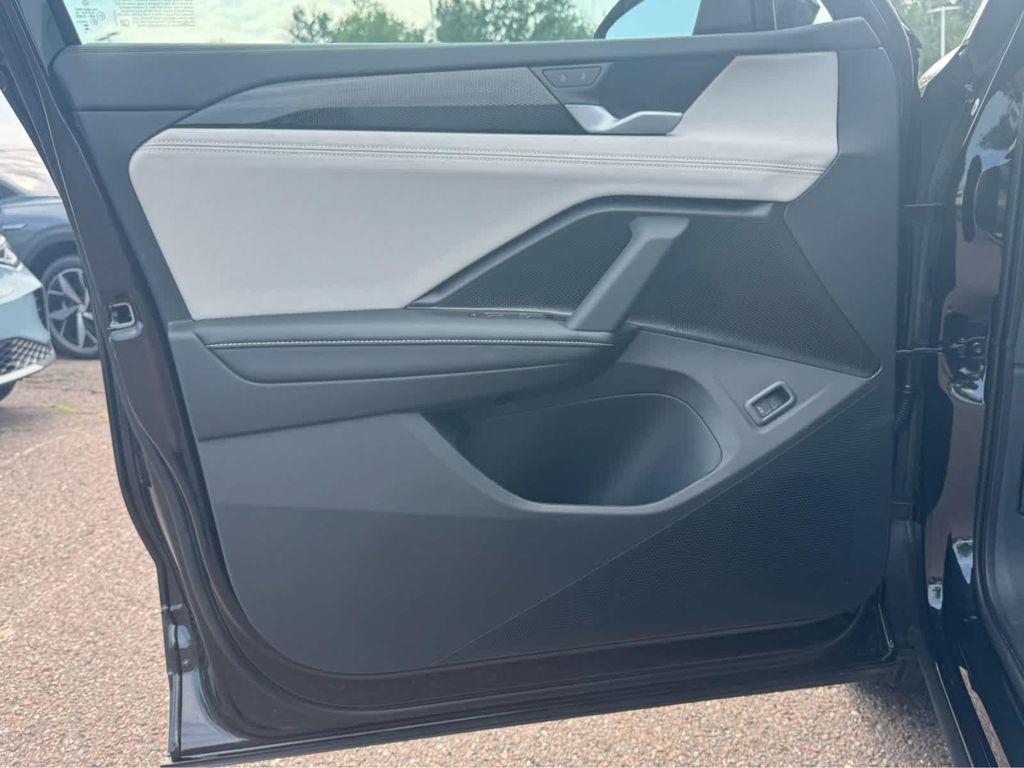new 2025 Volkswagen Tiguan car, priced at $35,470