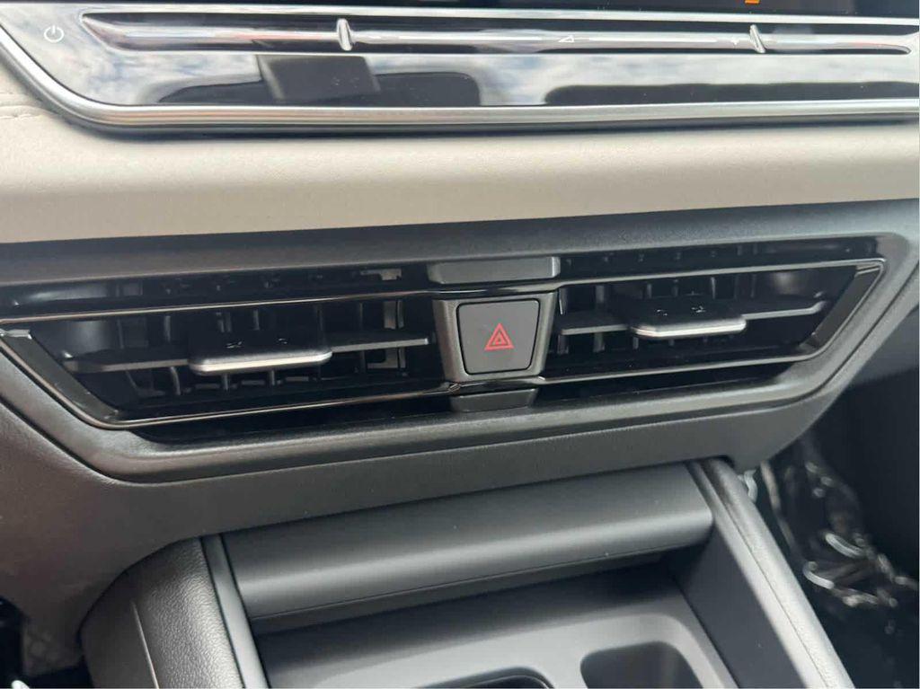 new 2025 Volkswagen Tiguan car, priced at $35,470