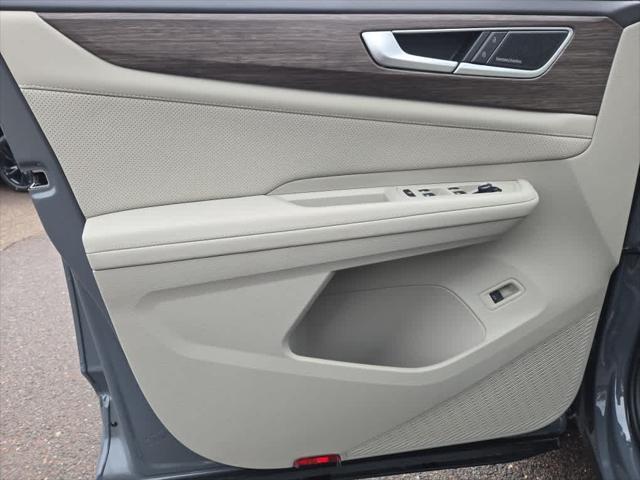 new 2025 Volkswagen Atlas car, priced at $56,311