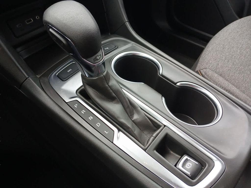 used 2022 Chevrolet Equinox car, priced at $23,999