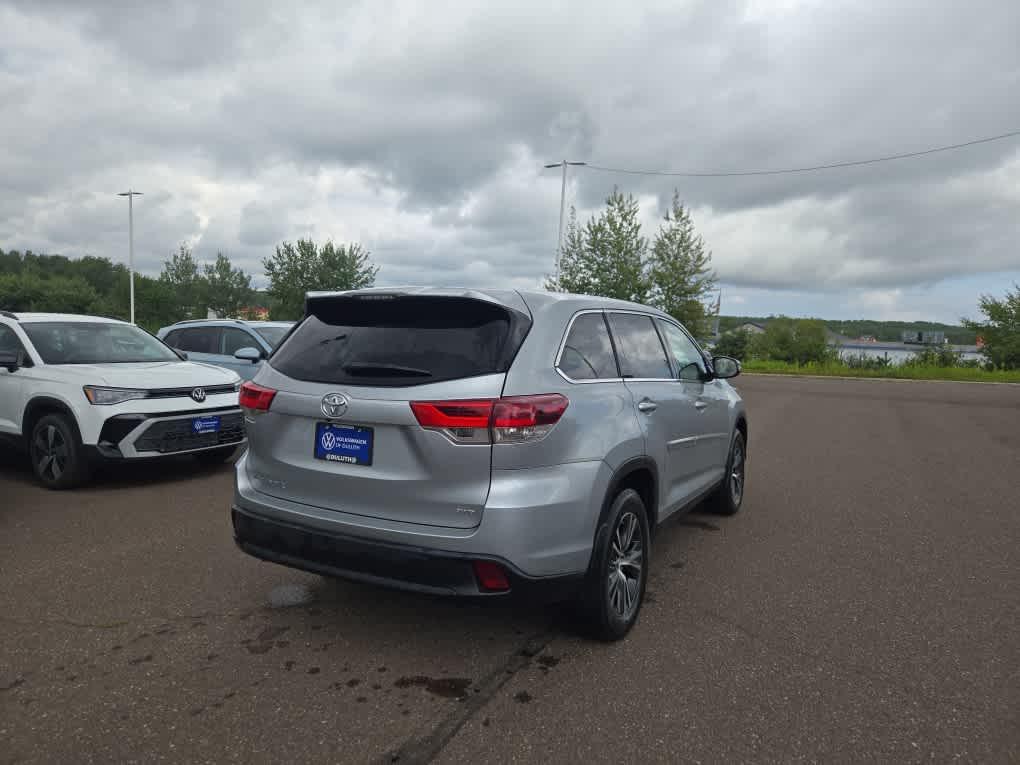 used 2019 Toyota Highlander car, priced at $25,499
