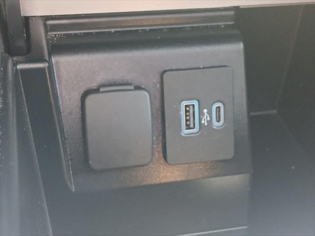 used 2022 Ford Explorer car, priced at $28,899