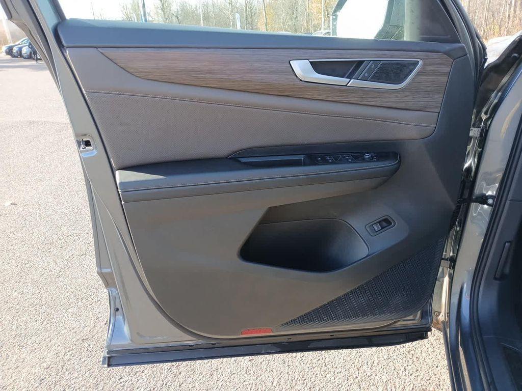 used 2024 Volkswagen Atlas car, priced at $34,499