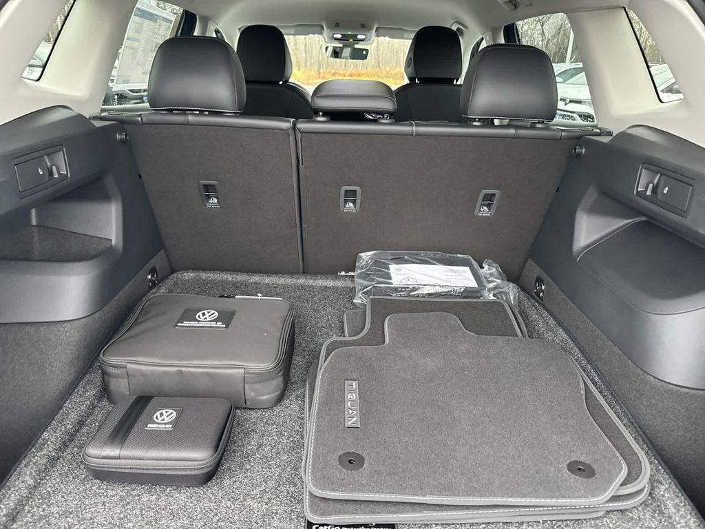 new 2026 Volkswagen Tiguan car, priced at $38,152