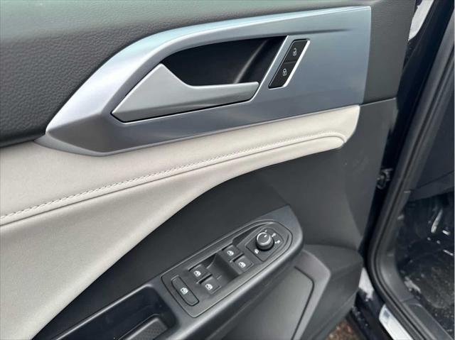 new 2025 Volkswagen Taos car, priced at $32,020