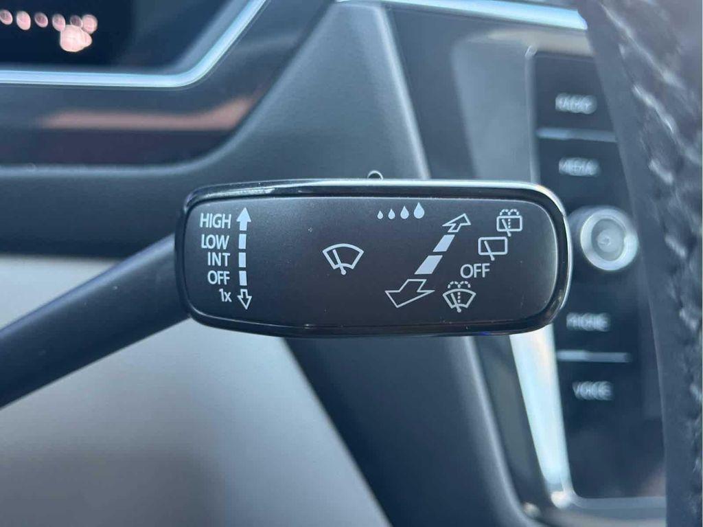 used 2022 Volkswagen Tiguan car, priced at $25,999