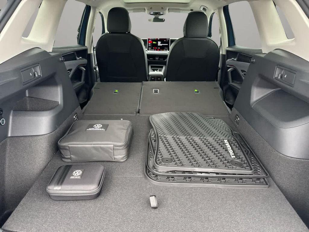 new 2025 Volkswagen Tiguan car, priced at $37,886