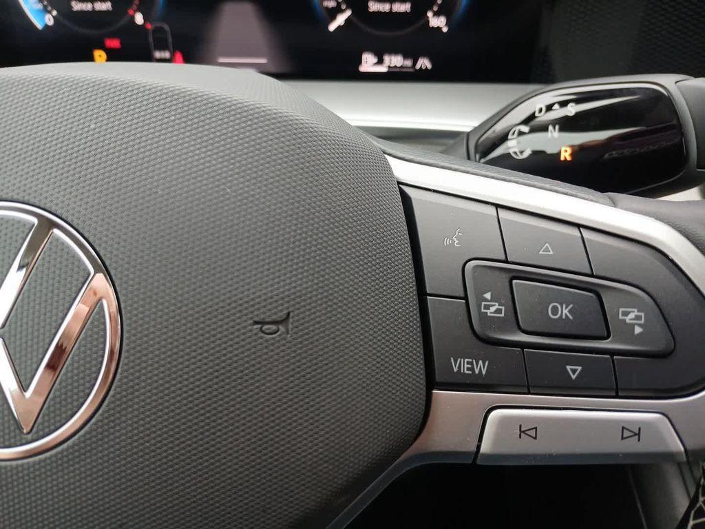 new 2025 Volkswagen Tiguan car, priced at $37,568