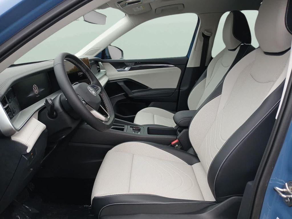 new 2025 Volkswagen Tiguan car, priced at $37,568