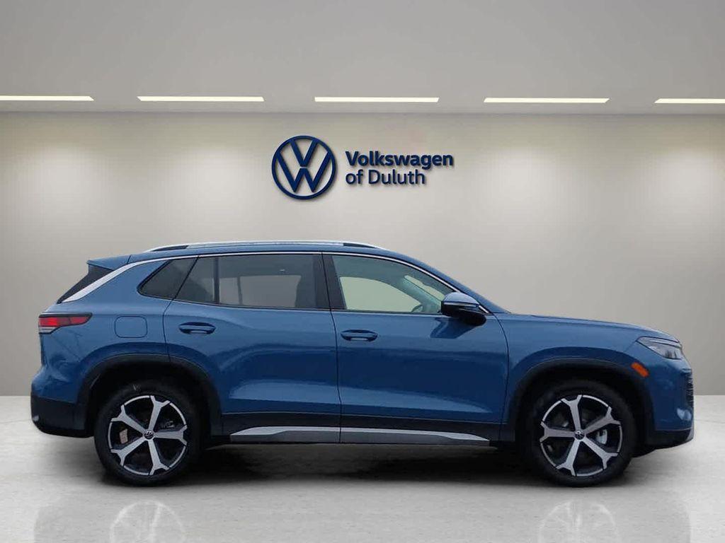 new 2025 Volkswagen Tiguan car, priced at $37,568