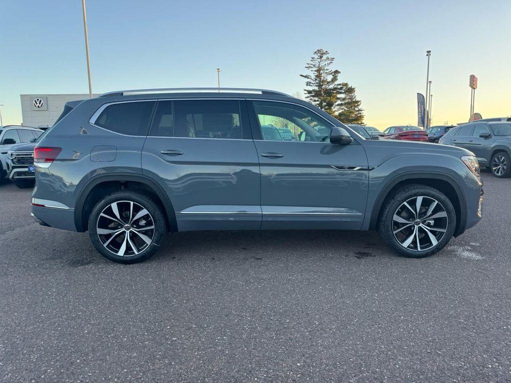 new 2026 Volkswagen Atlas car, priced at $57,171