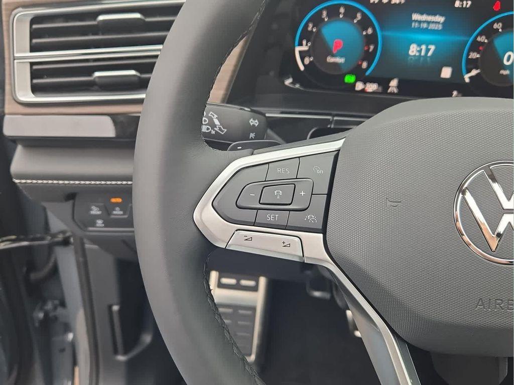 new 2026 Volkswagen Atlas car, priced at $58,454