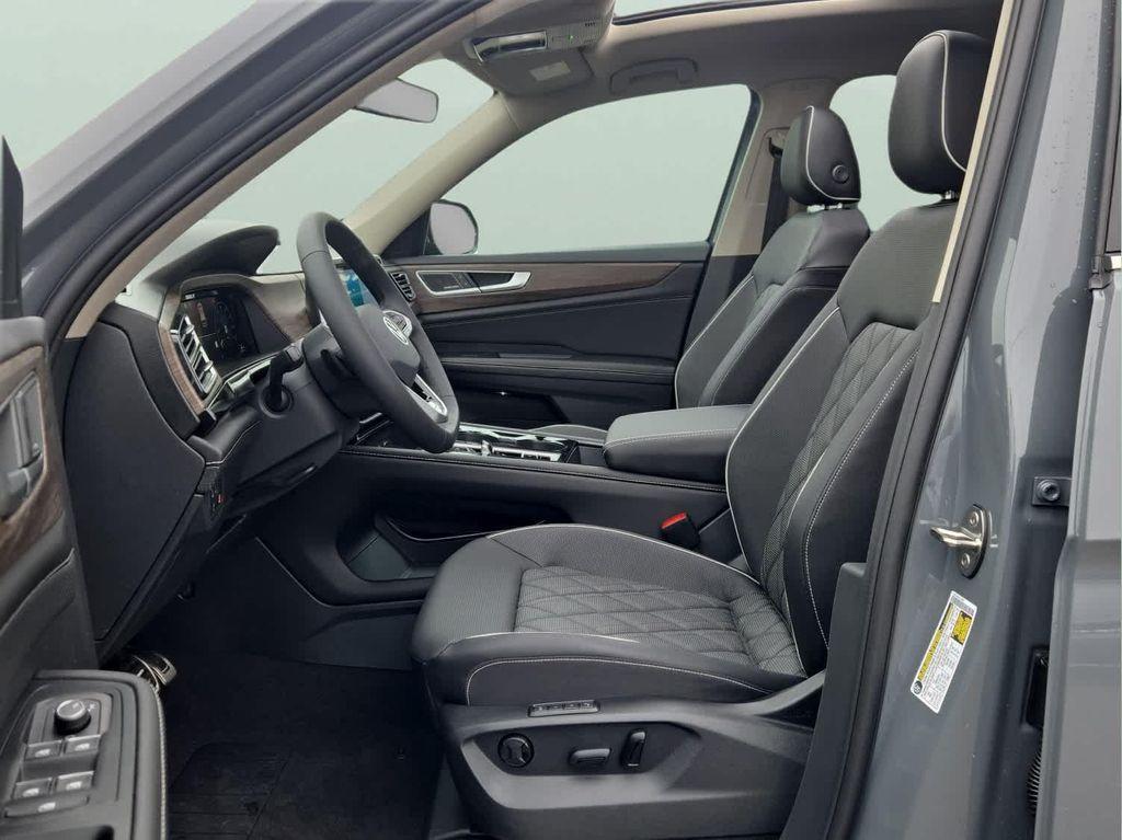 new 2026 Volkswagen Atlas car, priced at $58,454