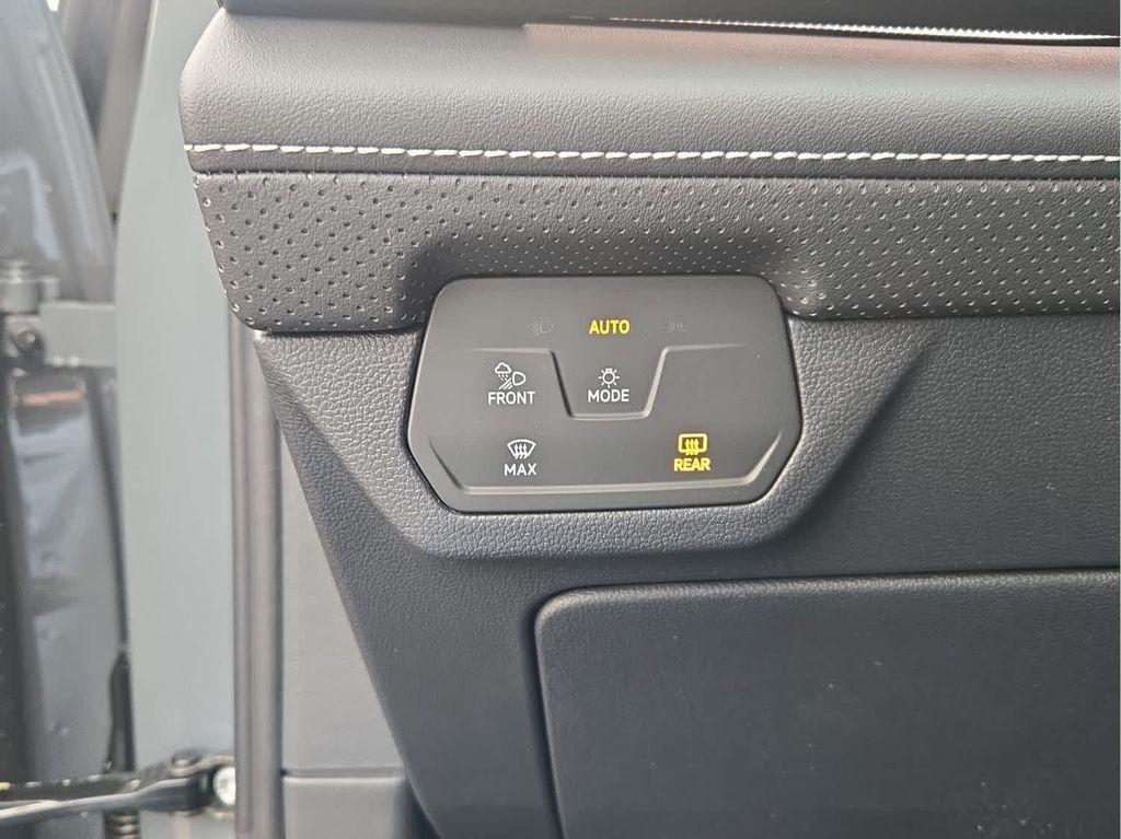 new 2026 Volkswagen Atlas car, priced at $58,454