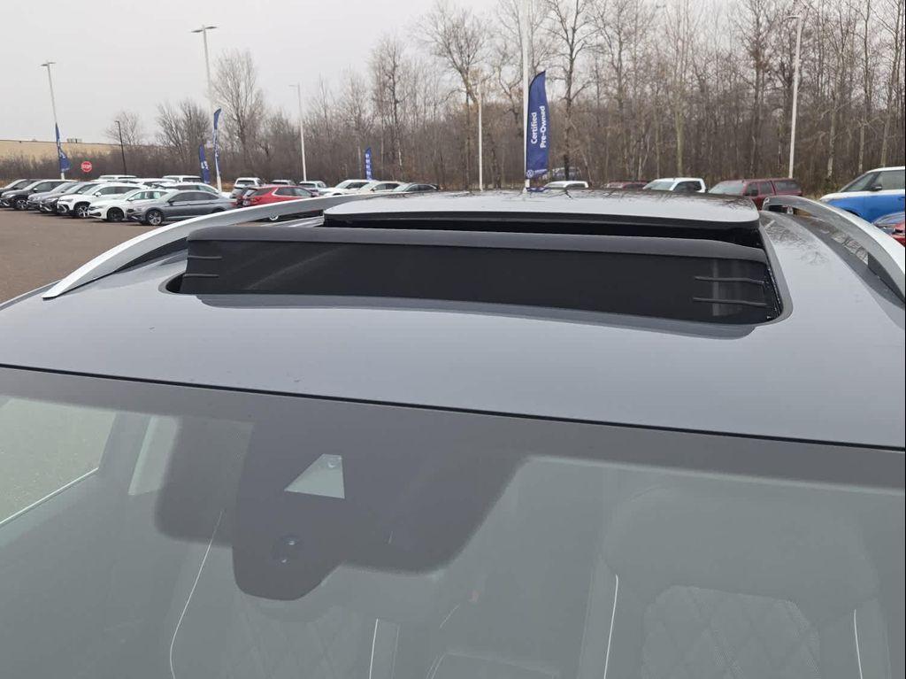 new 2026 Volkswagen Atlas car, priced at $58,454